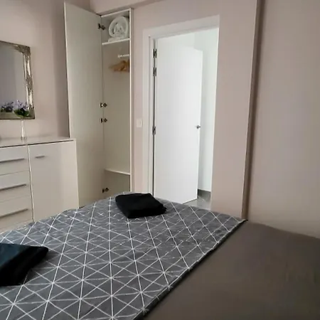 Sea Side Apartment